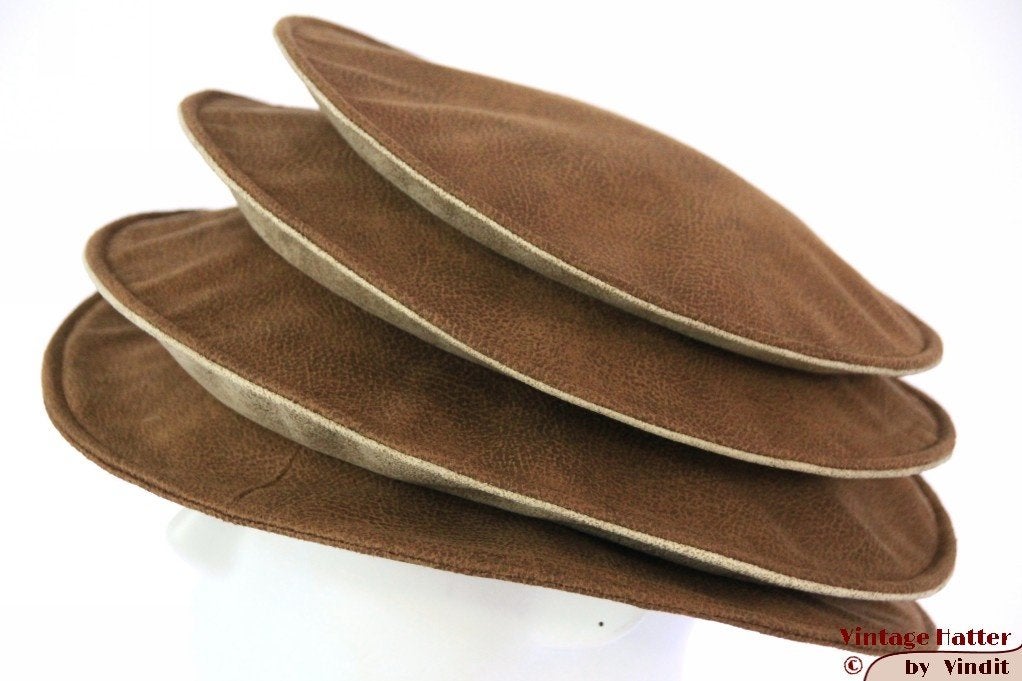 Dames Pagode-hoed The Madhatter caramel-beige 54-57 nieuw, Kleding | Dames, 56 of 57 cm (M, 7 of 7⅛ inch), Hoed, Nieuw, Ophalen of Verzenden