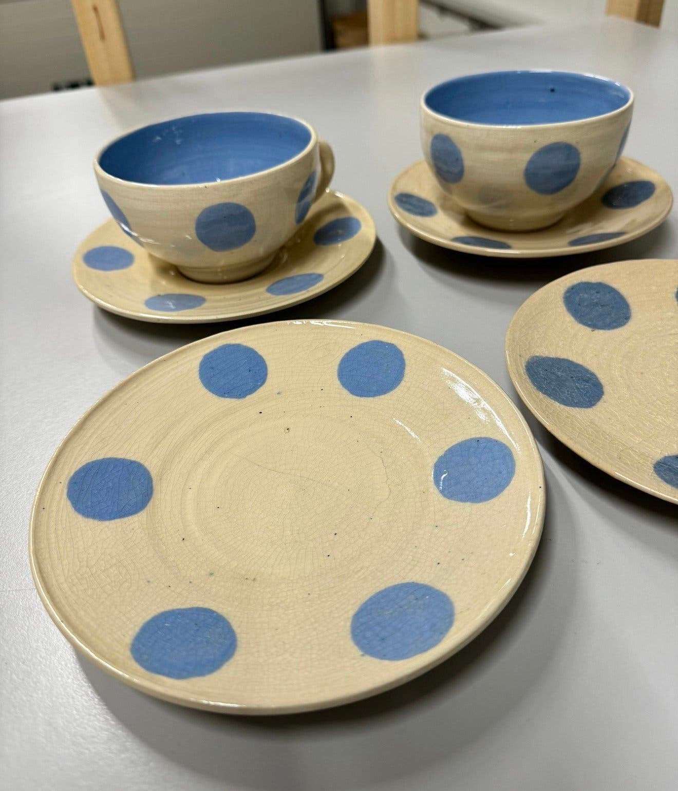 Antiek vintage pottery Uk wheel - kop schotels servies setje, Ophalen of Verzenden