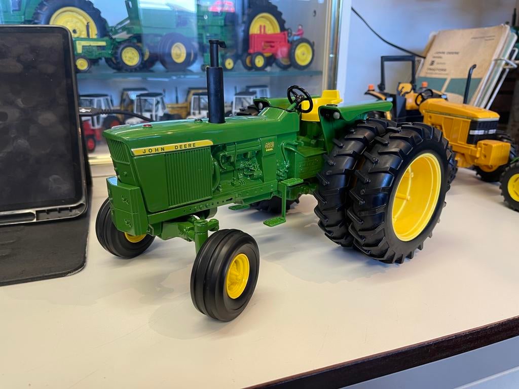 John Deere 4620 Open Station Ertl 1/16 Model Tractor, Overige merken, Ophalen of Verzenden, Zo goed als nieuw, Groter dan 1:32