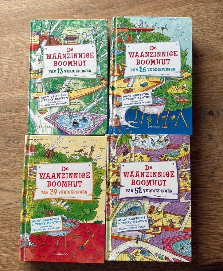 De waanzinnige boomhut deel 1 t/m deel 4, Boeken, Ophalen of Verzenden, Zo goed als nieuw