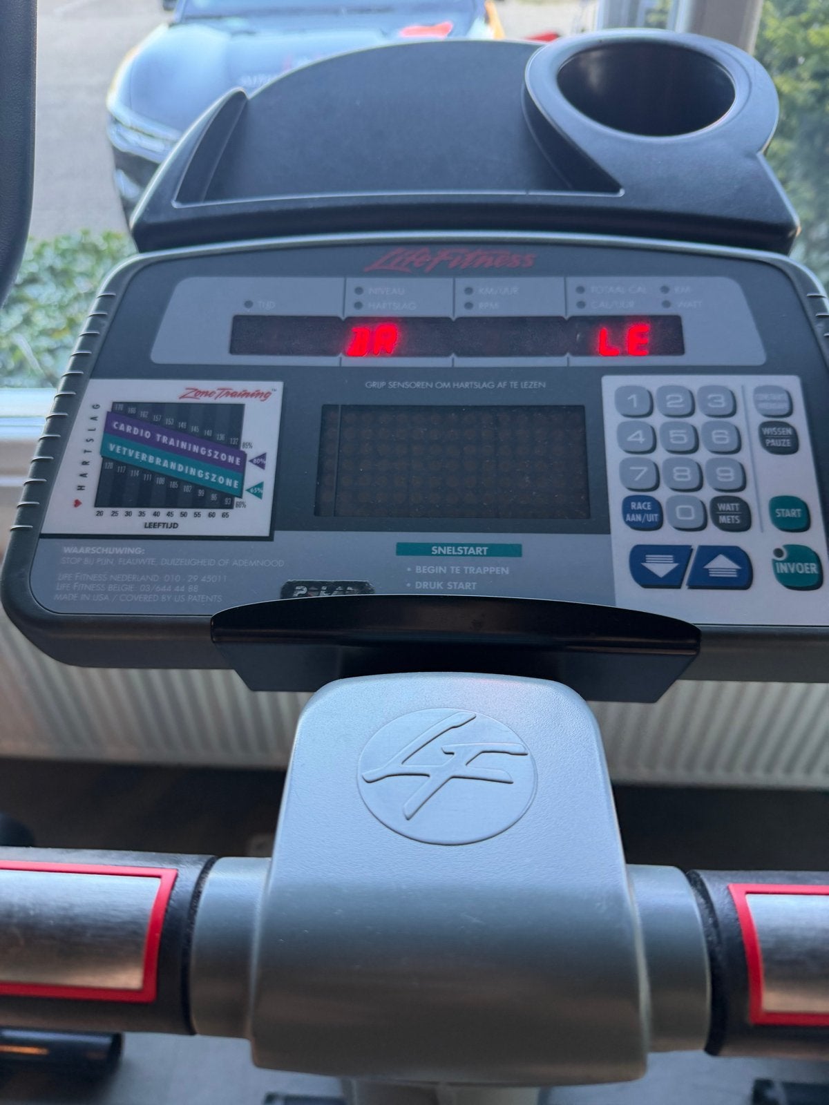 2 x Life Fitness 9500HR Hometrainer -Professionele Kwaliteit, Ophalen, Gebruikt, Metaal, Benen