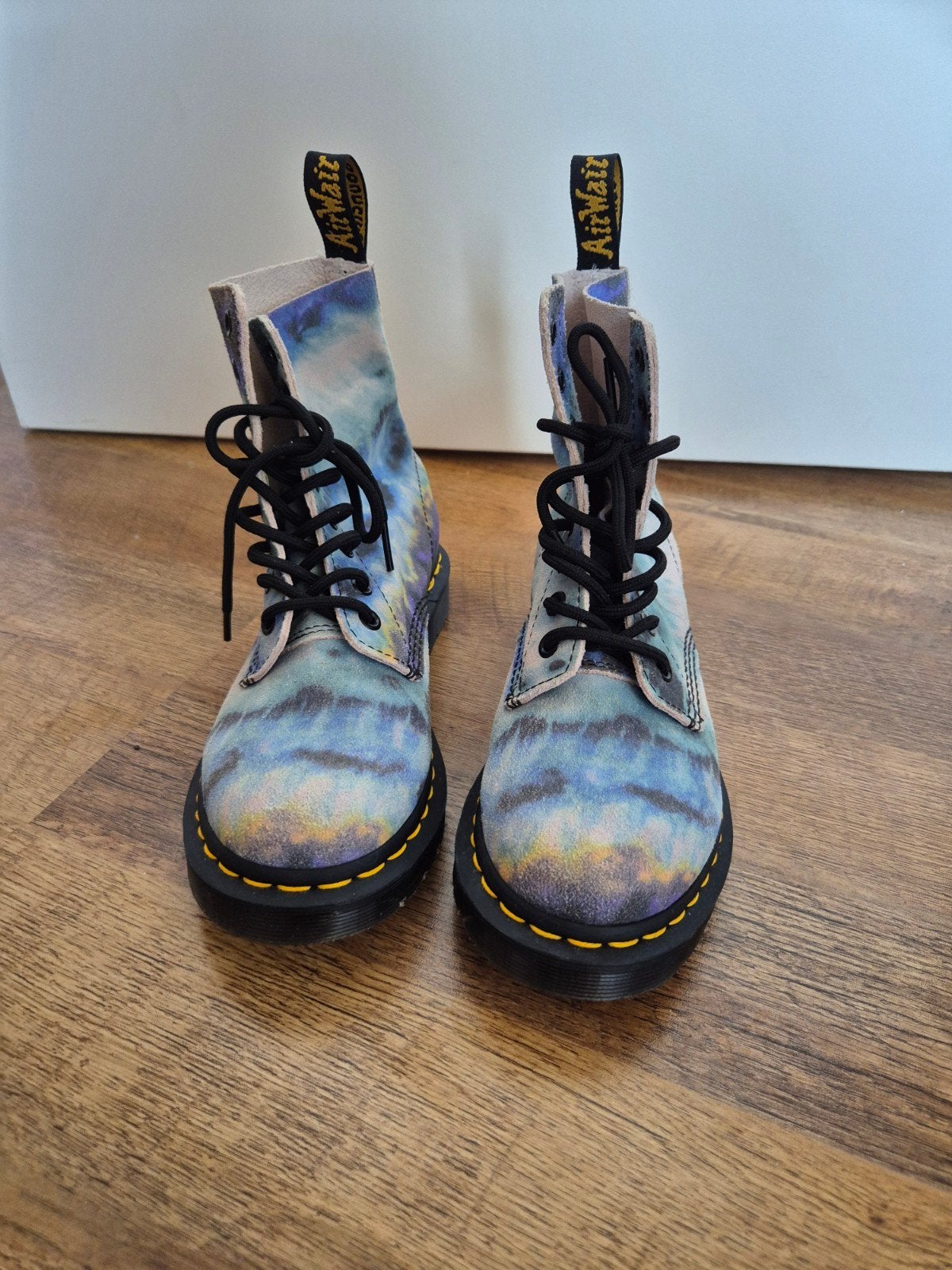 Dr martens pascal tie dye blue maat 37 NIEUW, Blauw, Lage of Enkellaarzen, Nieuw, Ophalen of Verzenden