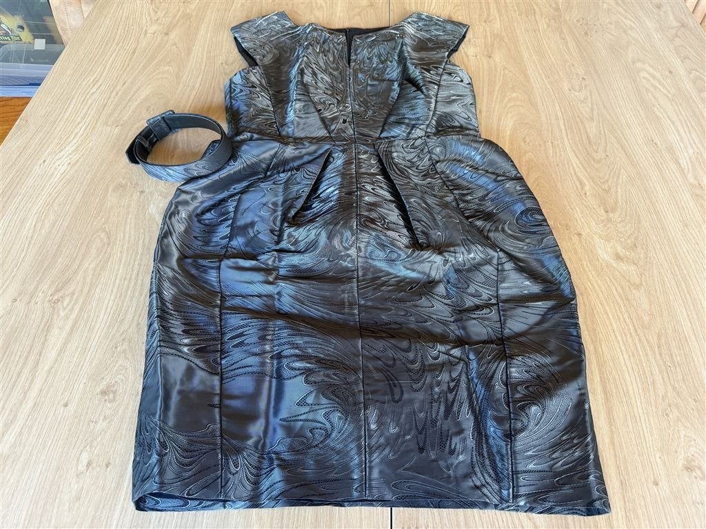 Escada Jurk met Riem - Maat 42, Ophalen of Verzenden, Zo goed als nieuw, Maat 42/44 (L)