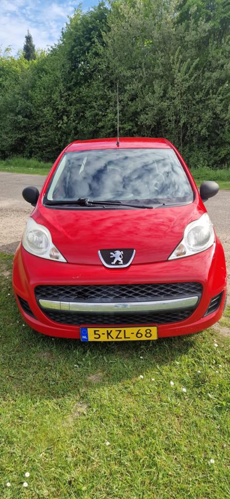 Peugeot 107 1.0 12V 5DR 2007 Rood, Auto's, Voorwielaandrijving, 4 stoelen, 68 pk, Handgeschakeld