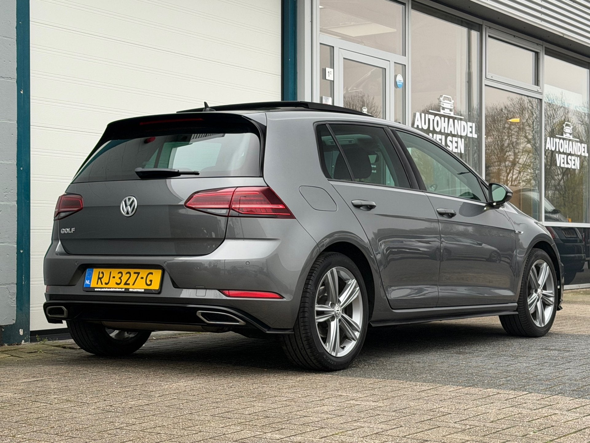 Volkswagen Golf 1.5 TSI Highline Business R-Line Automaat Pa, Euro 6, 4 cilinders, 150 pk, Origineel Nederlands
