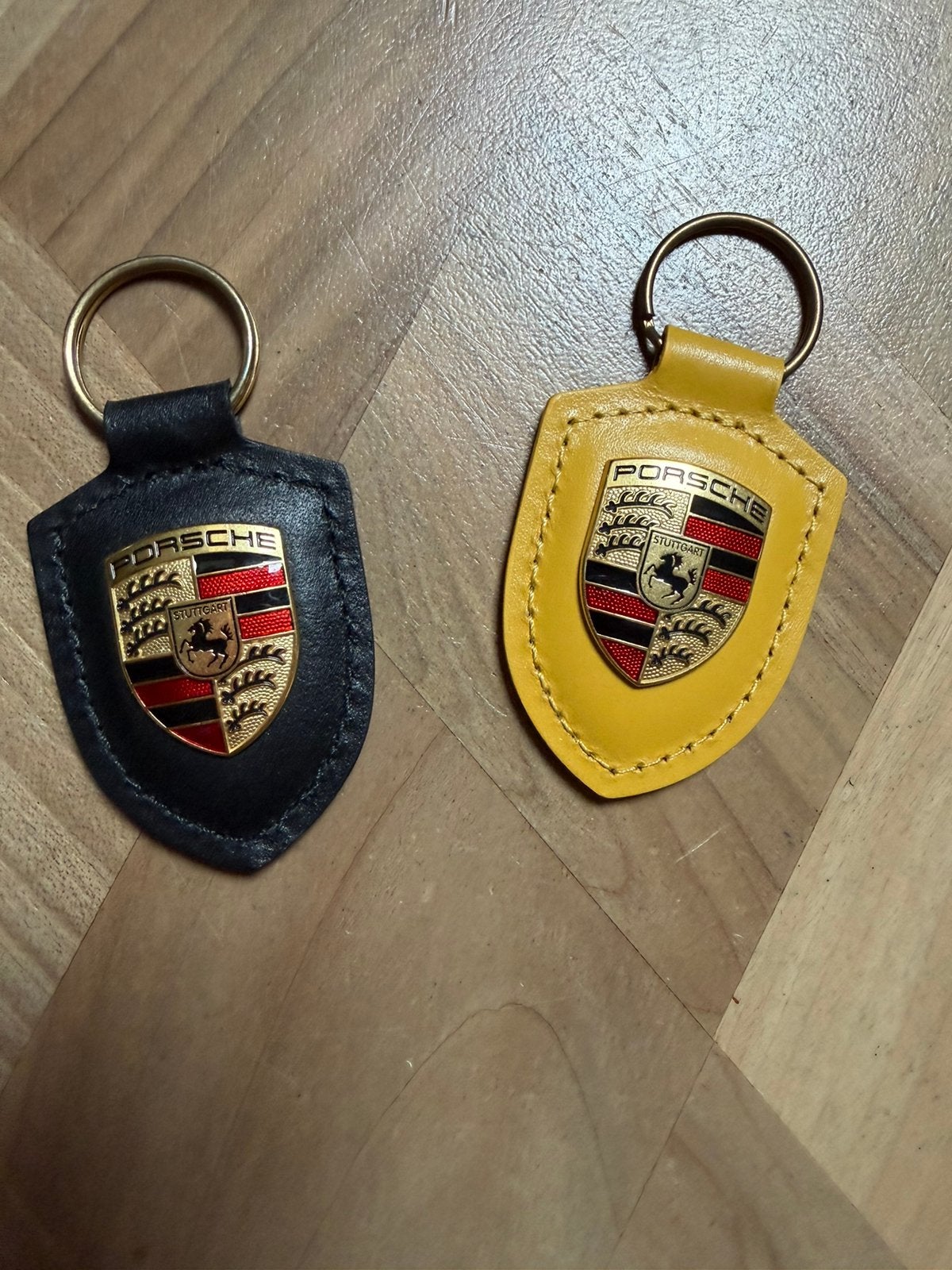 Porsche Sleutelhanger nooit gebruikt. Echt Leer!, Ophalen of Verzenden, Nieuw, Merk