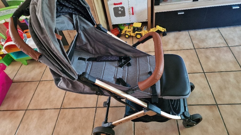 Buggy kinderwagen, Ophalen, Zo goed als nieuw, Overige merken, Regenhoes