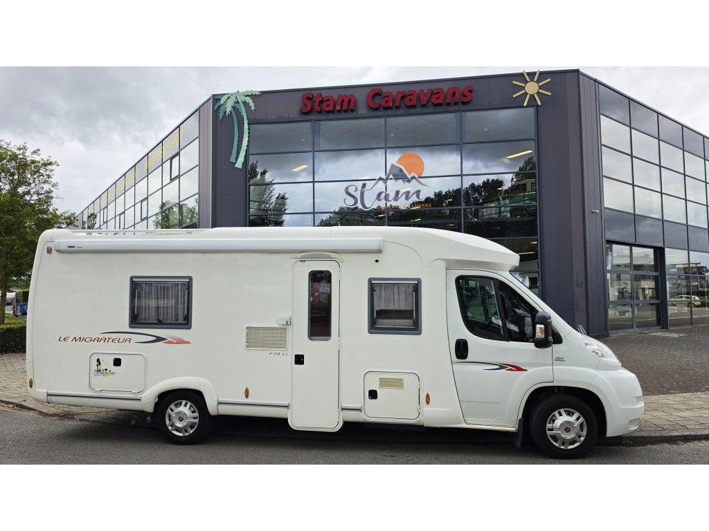 Fleurette Migrateur 73 LJ 1 eig lage enkele bedden 3.0 160pk, Caravans en Kamperen, Overige merken, Ringverwarming, Fiat, Tot en met 2