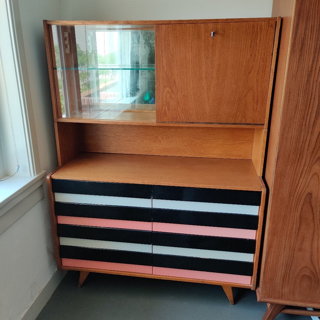 Jiroutek houten kast, Ophalen, Gebruikt, 100 tot 150 cm, Mid Century, retro, vintage