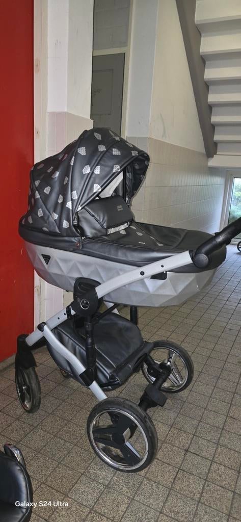 Baby kinderwagen junama diamond  3 in 1, Kinderen en Baby's, Kinderwagens en Combinaties, Ophalen of Verzenden, Zo goed als nieuw