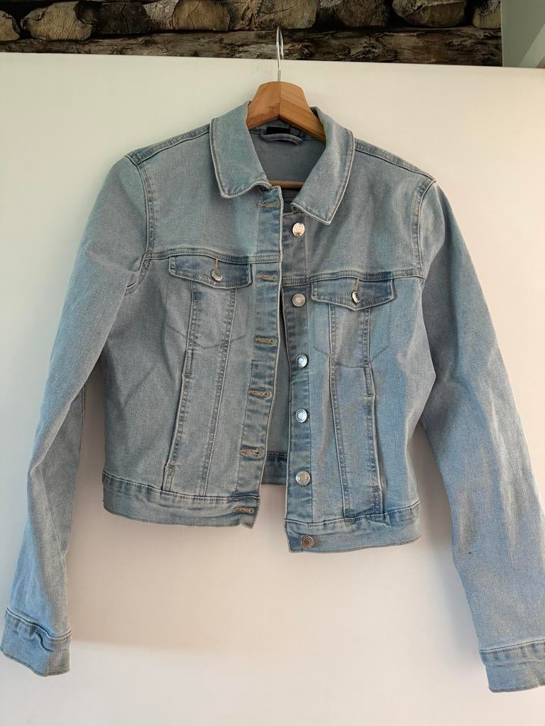 Spijkerjas Vero moda nieuwstraat S, Ophalen of Verzenden, Zo goed als nieuw, Maat 36 (S), Blauw