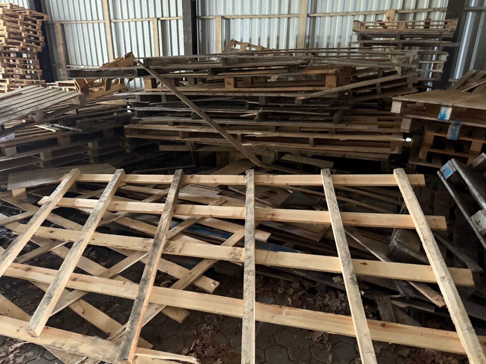 Gratis afhalen, oude pallets voor openhaard, Ophalen, Zo goed als nieuw, 50 mm of meer, Pallet