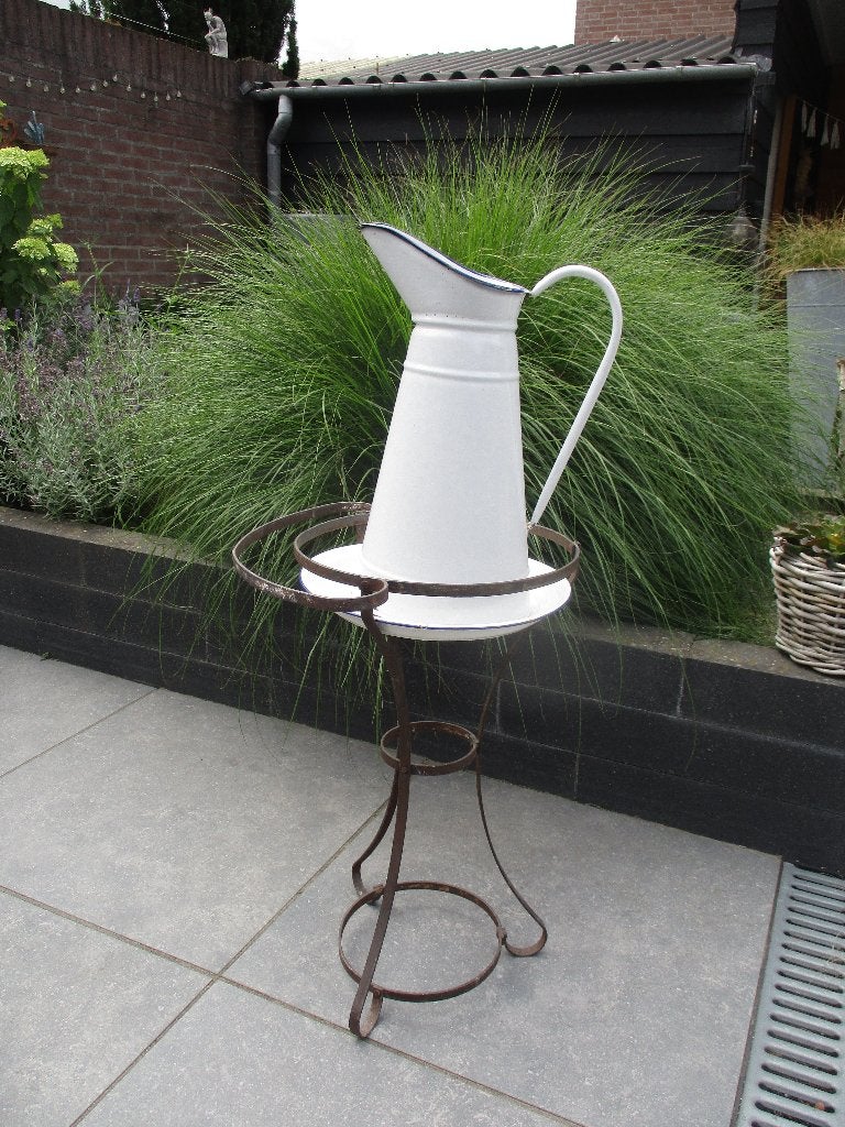 brocante lampetstandaard met emaille lampetkan, Ophalen
