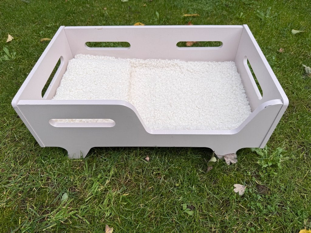 GRATIS: Petite Amelie poppenbed, Ophalen, Gebruikt