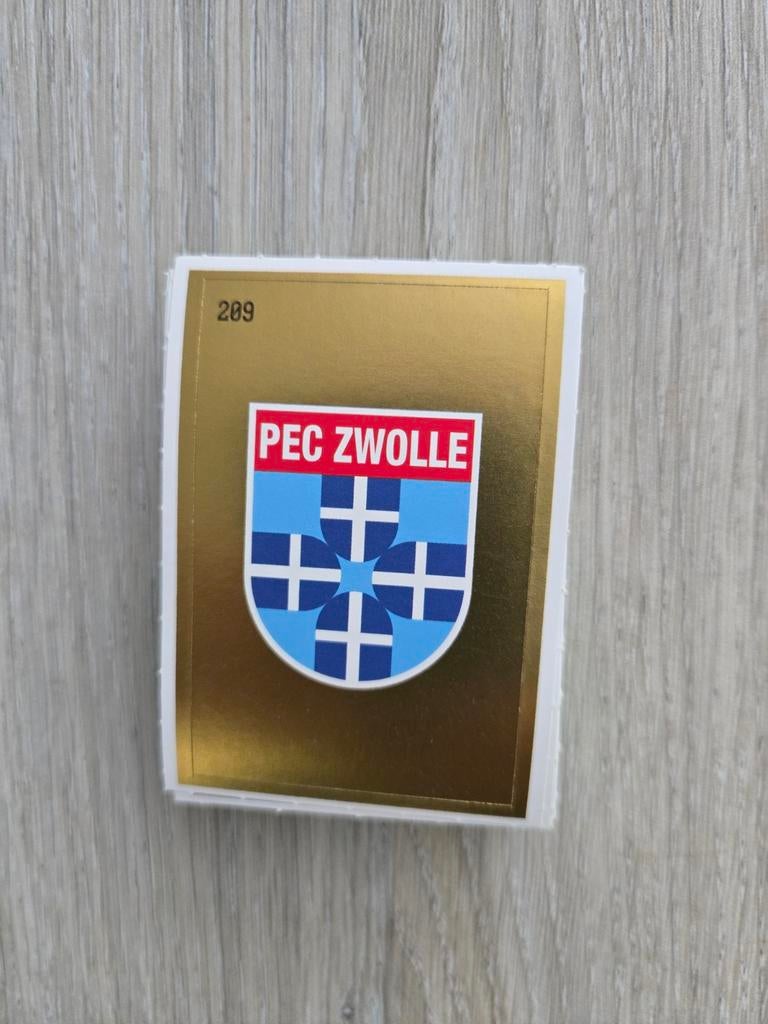Plus Voetbal Stickers PEC Zwolle, Verzamelen, Ophalen of Verzenden, Nieuw, Overige binnenlandse clubs, Poster, Plaatje of Sticker
