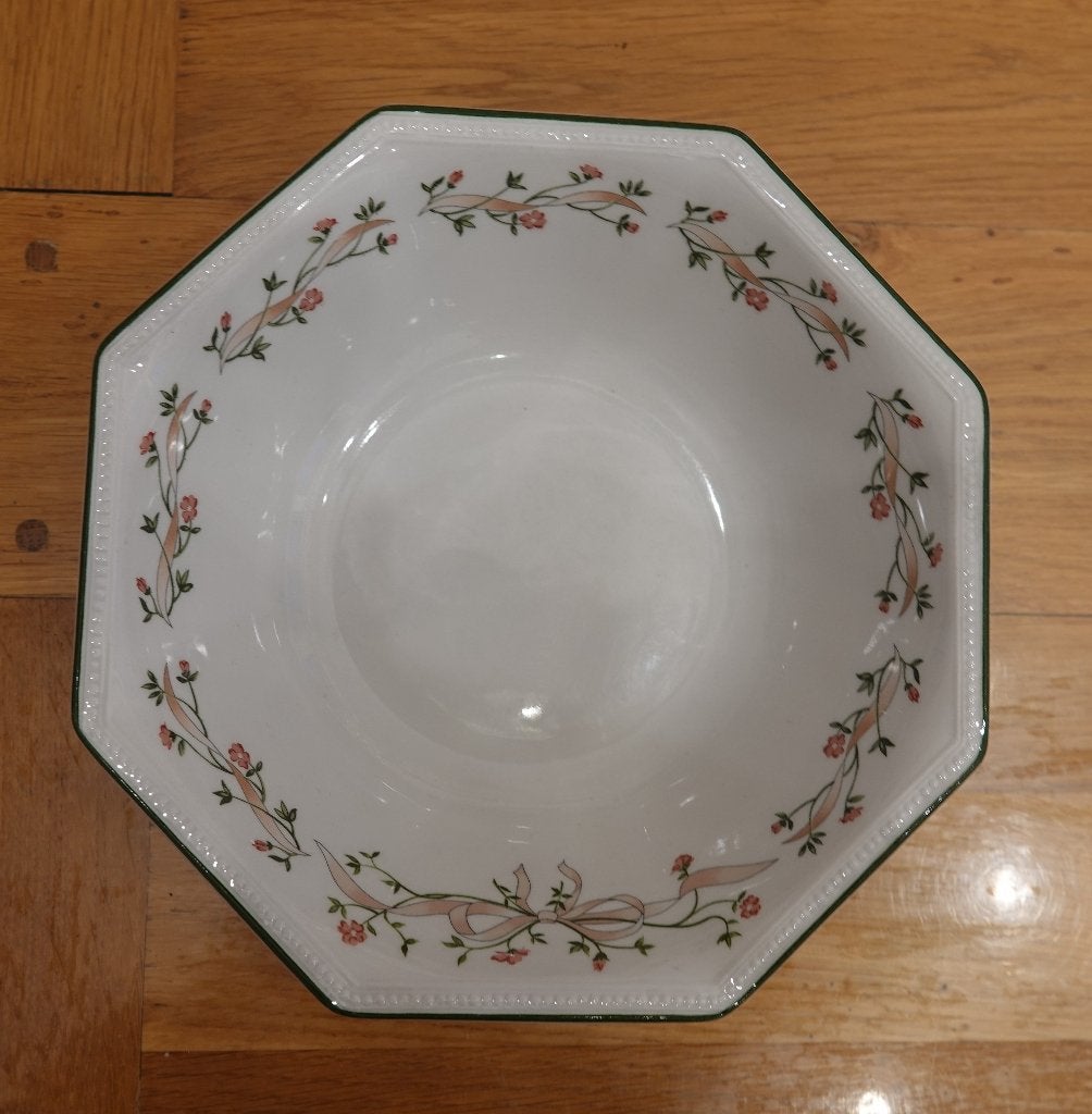 ronde serveerschaal Johnson Brothers Eternal Beau vintage, Huis en Inrichting, Keuken | Servies, Ophalen of Verzenden, Overige stijlen
