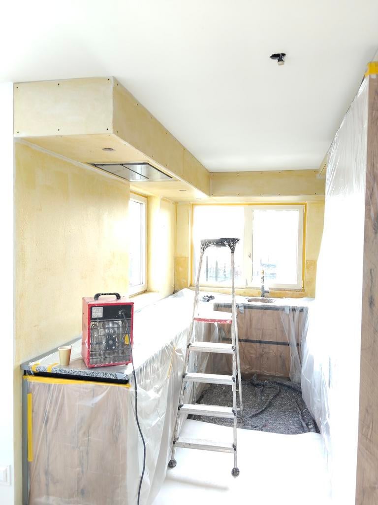 Foto 10 van STUCADOOR  SCHILDER  NODIG €15 M2