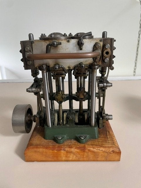 schaalmodel stoommachine Stuart Turner Twin Launch Engine., Ophalen