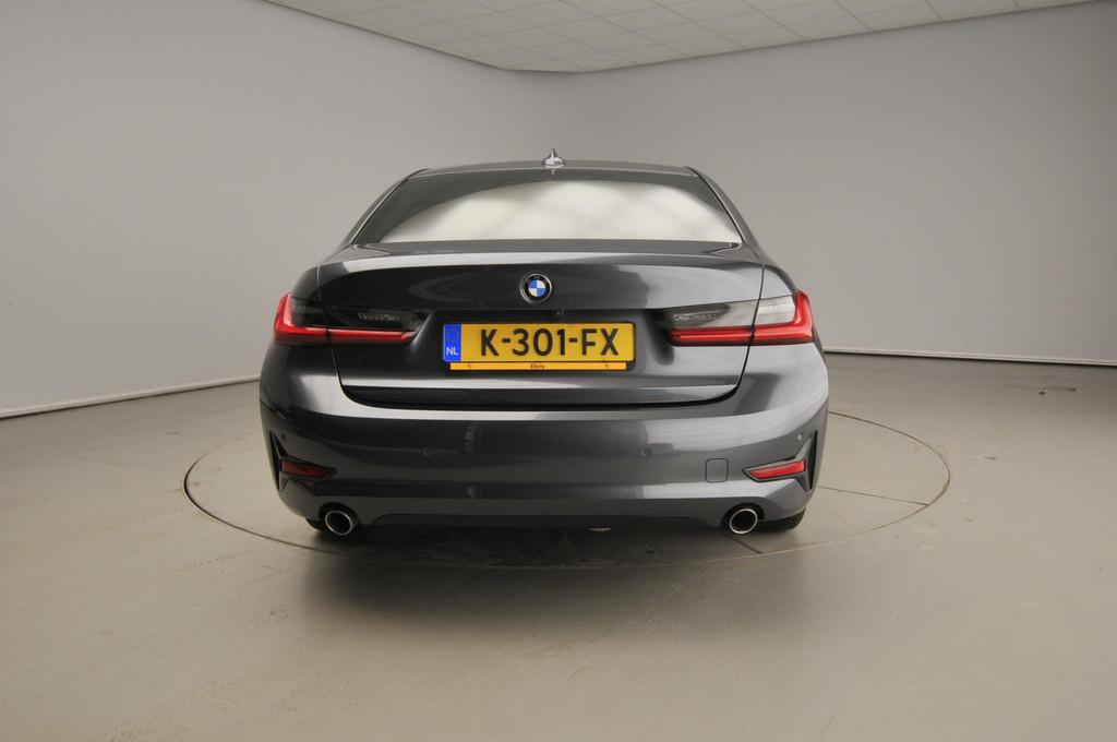 BMW 3 Serie Sedan 318d | LED | Navigatie | Active cruise | T, Auto's, BMW, Automaat, 12 maanden, 4 cilinders, Origineel Nederlands