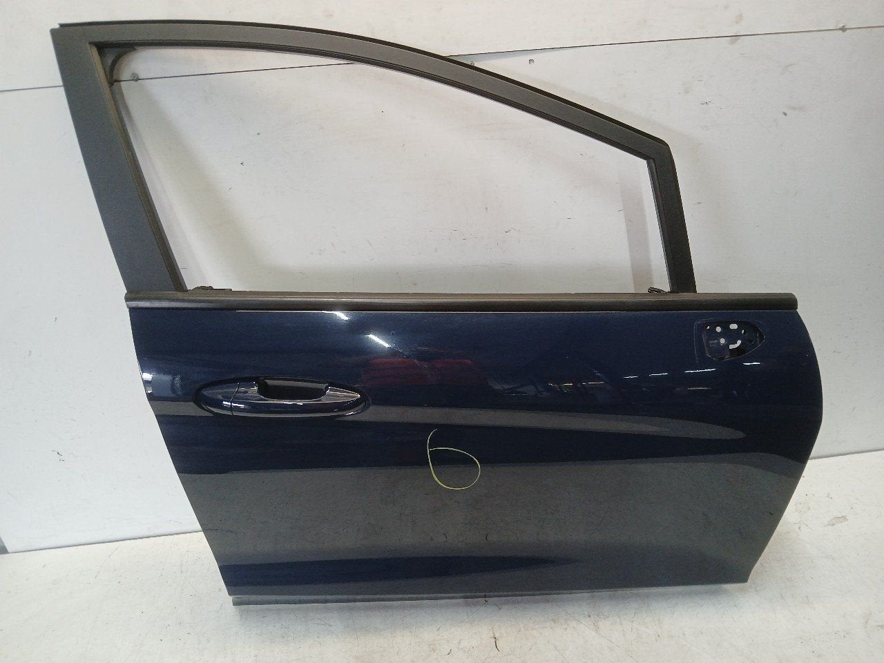 Portier rechts voor Ford Fiesta, Onderdelen@venauto.nl, Van der Ven Autorecycling B.V., Gebruikt, Ettenseweg 76, 4706 PB Roosendaal, The Netherlands