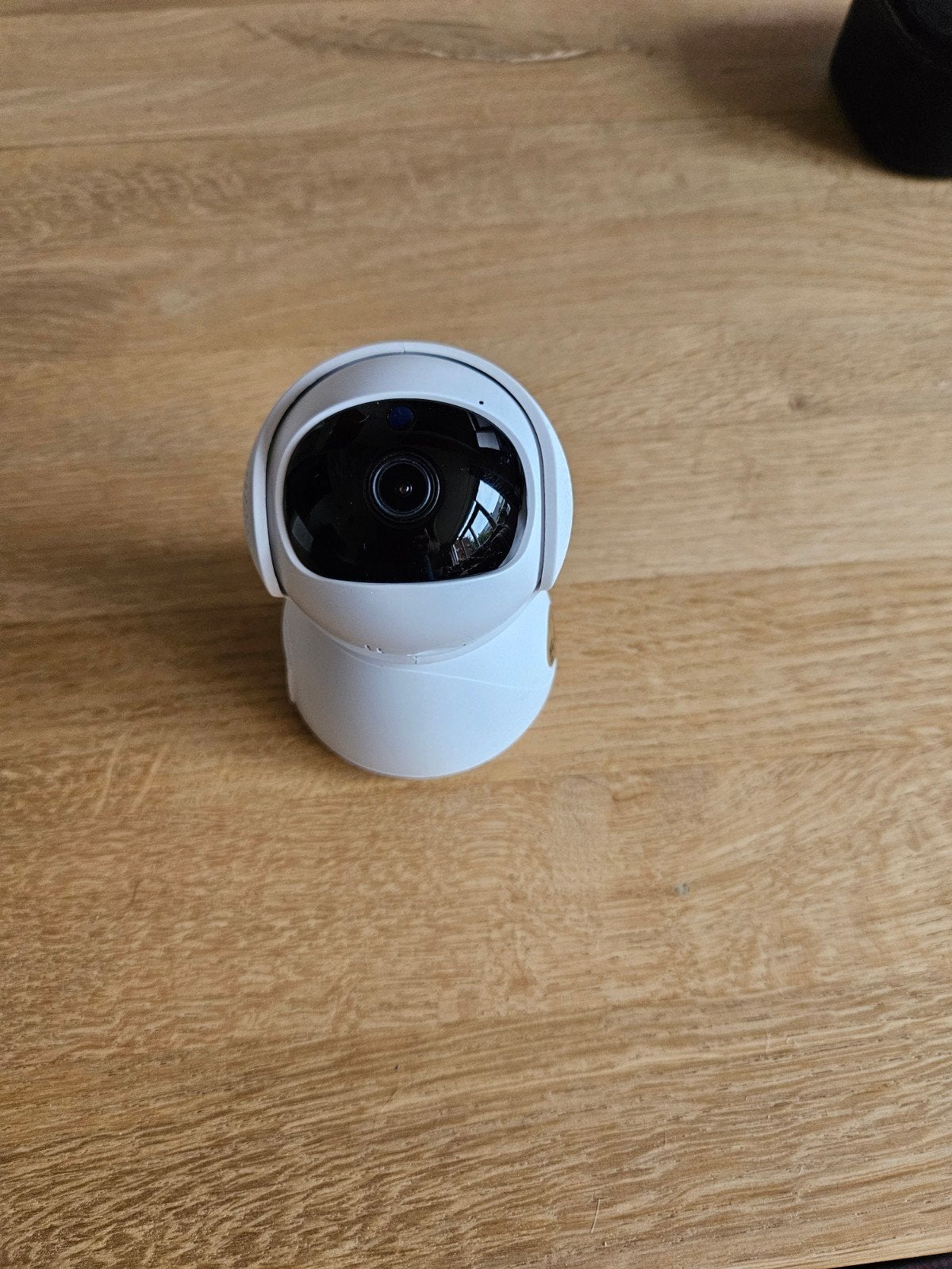 WiFi Camera Model:i100-AG - Binnencamera, Ophalen of Verzenden, Zo goed als nieuw, Binnencamera