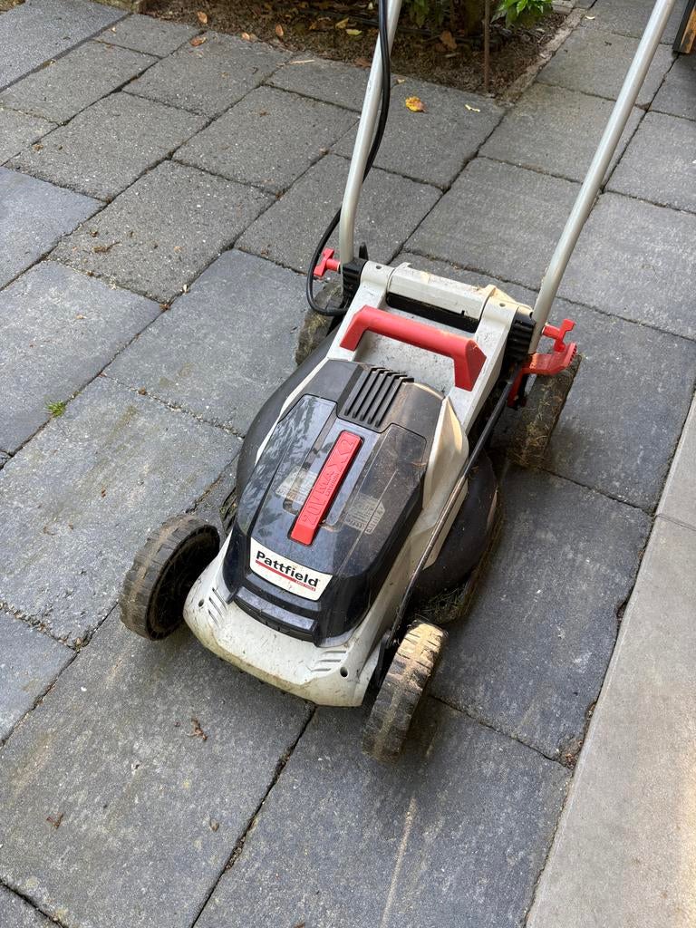 Pattfield accu grasmaaier en grastrimmer izgst!, Tuin en Terras, Grasmaaiers, Zo goed als nieuw, Elektrische grasmaaier, 30 t/m 39 cm
