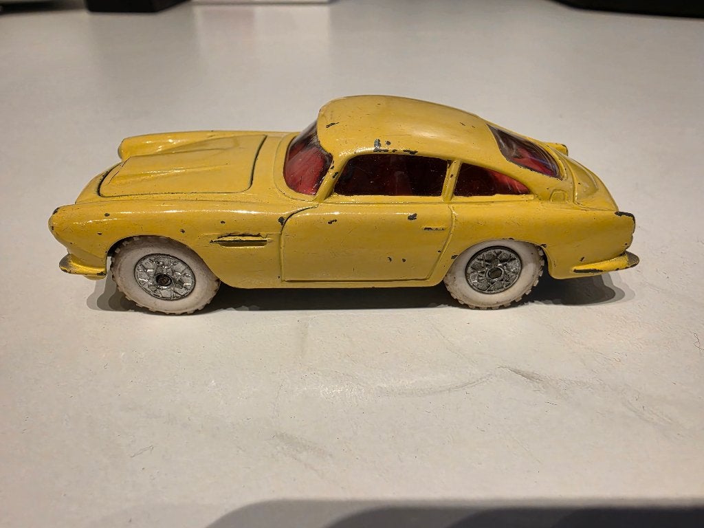 Aston Martin DB4 1/43 corgi, Ophalen of Verzenden, Gebruikt, Auto, Corgi