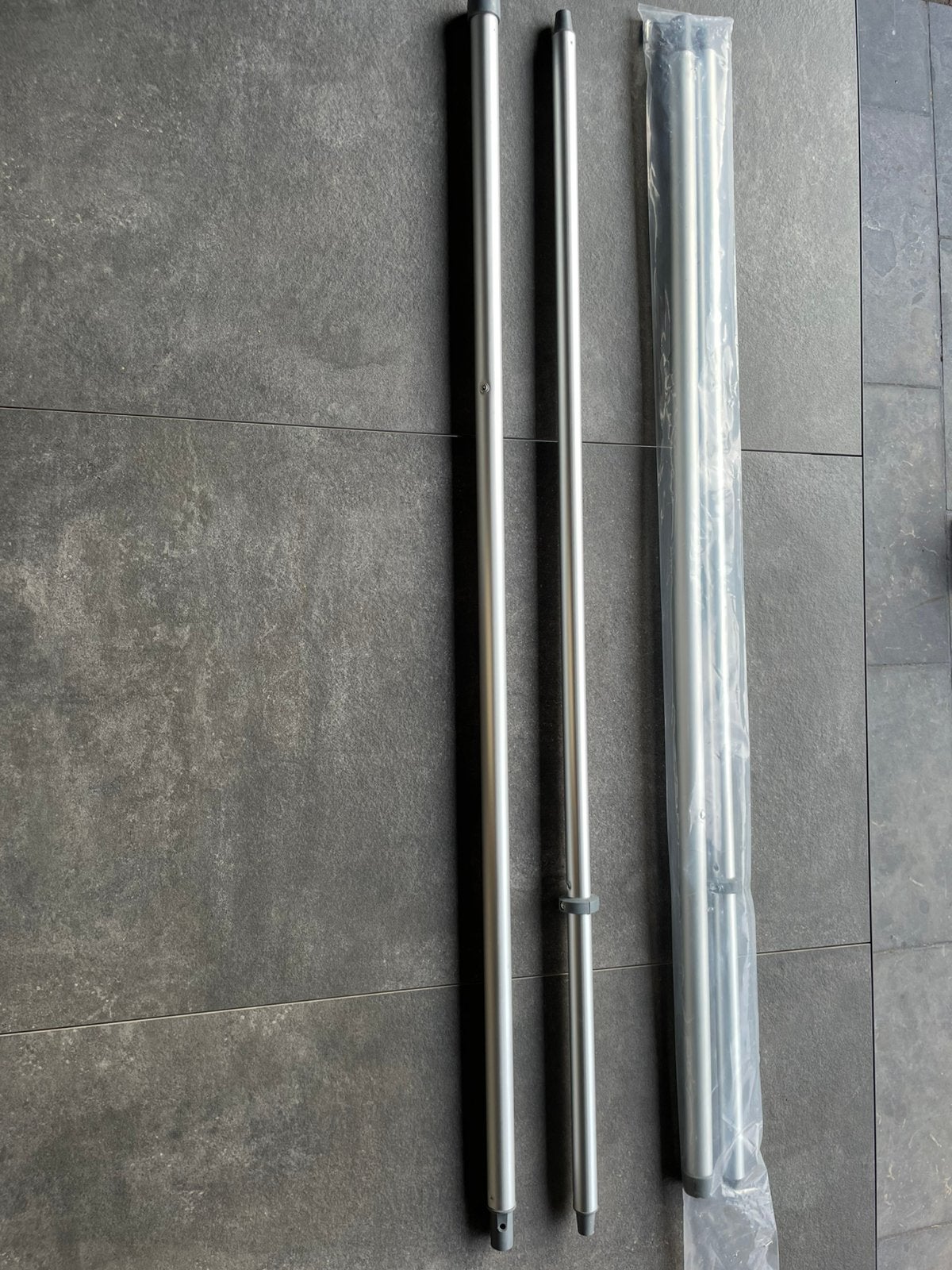 2 Thule Tension Rafters G2 250cm, Caravans en Kamperen, Caravan accessoires, Ophalen, Zo goed als nieuw