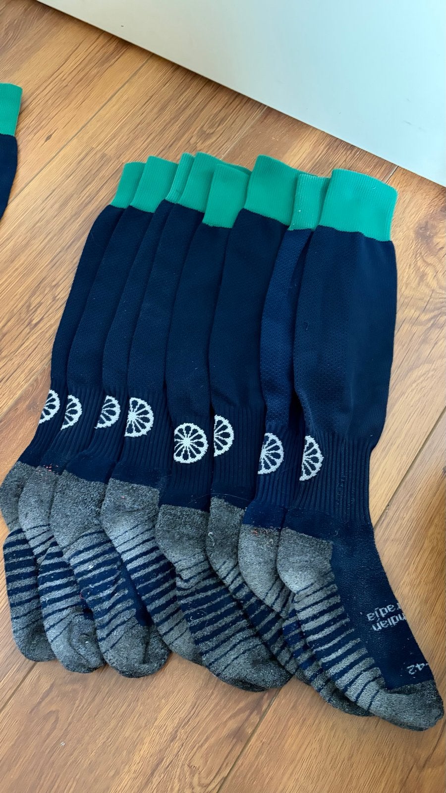 4 paar hockeykousen MHC de Kikkers, maat 39-42, Ophalen, Gebruikt, Kleding