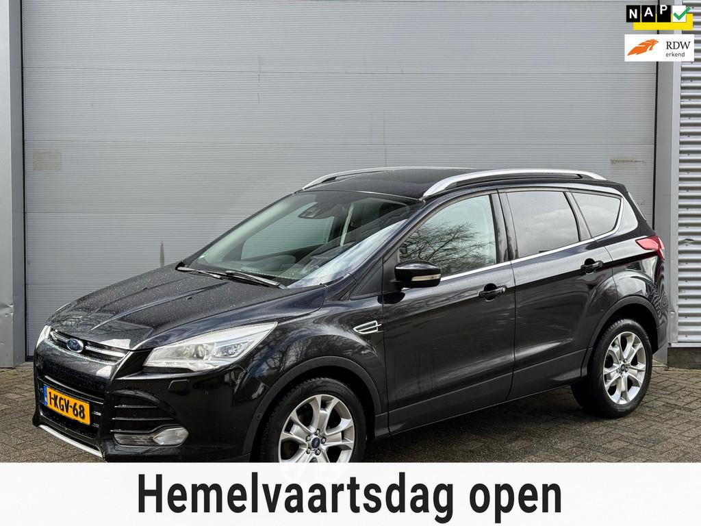 Ford Kuga 1.6 Titanium l Pano l Climate l Camera l Lane Assi, Auto's, Ford, Voorwielaandrijving, Gebruikt, Zwart, 4 cilinders
