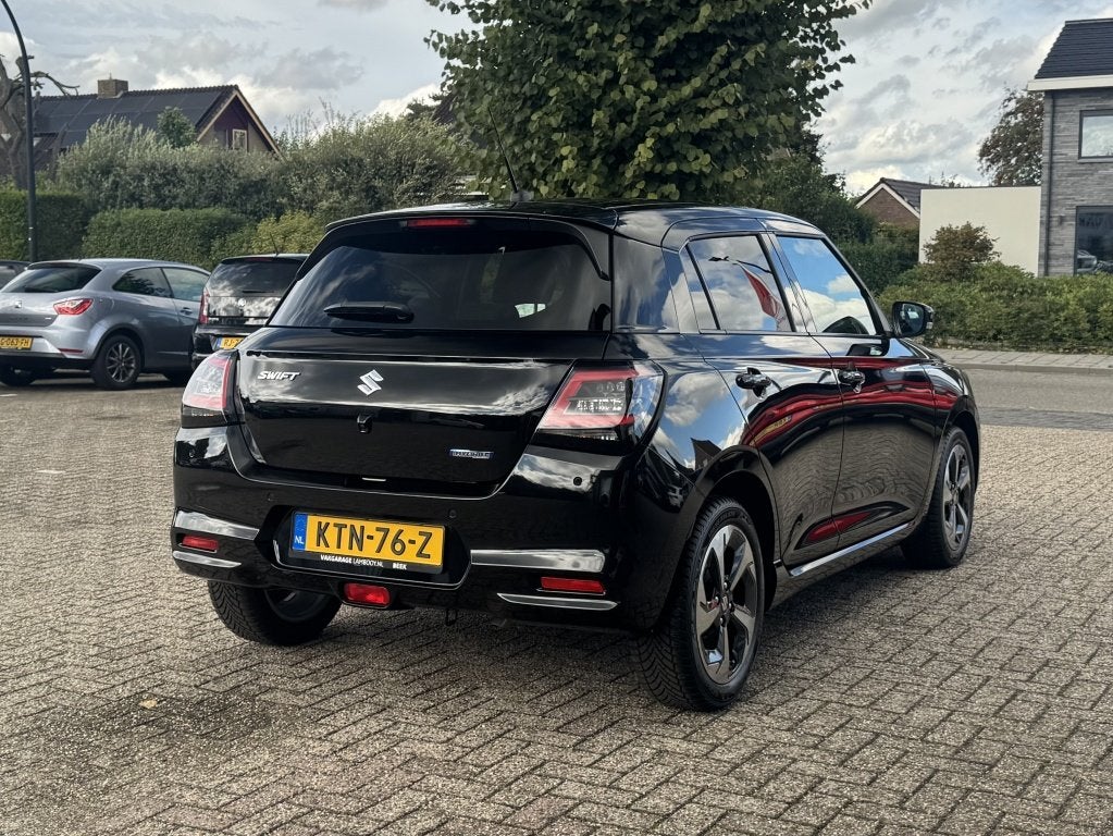 Suzuki Swift 1.2 Style SmartHybrid Automaat Navi Camera Adap, Gebruikt, Euro 6, Bedrijf, 932 kg