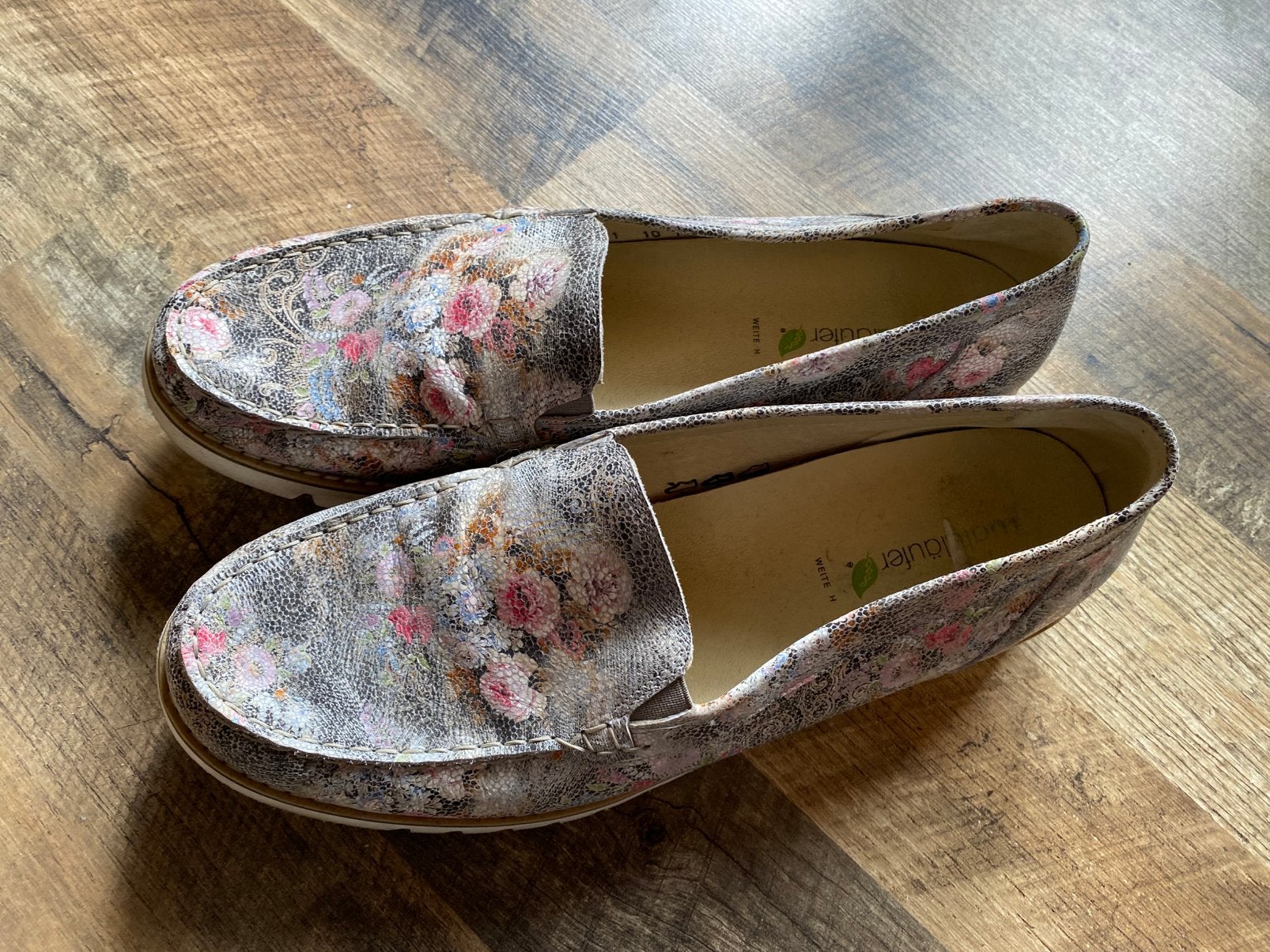 Mooie dames schoenen twee paar voor 20 euro, Kleding | Dames, Ophalen, Zo goed als nieuw, Zwart, Sneakers of Gympen