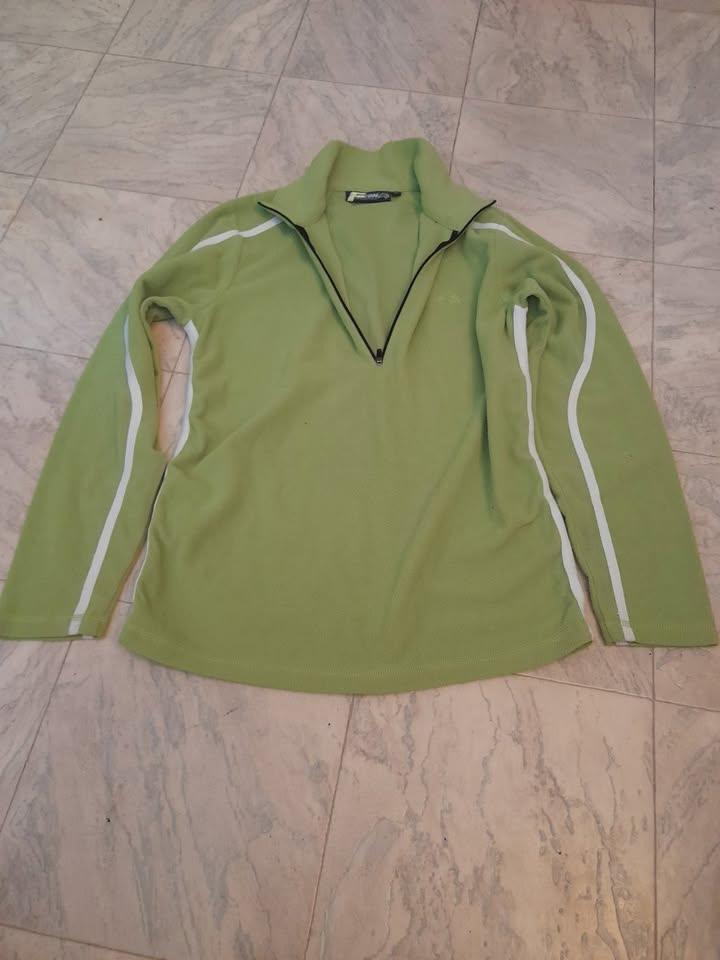 'Falcon Sport Wear ,Sweater Junior Licht Groen Met Maat 164, Jongen of Meisje, Trui of Vest, Ophalen of Verzenden, Zo goed als nieuw