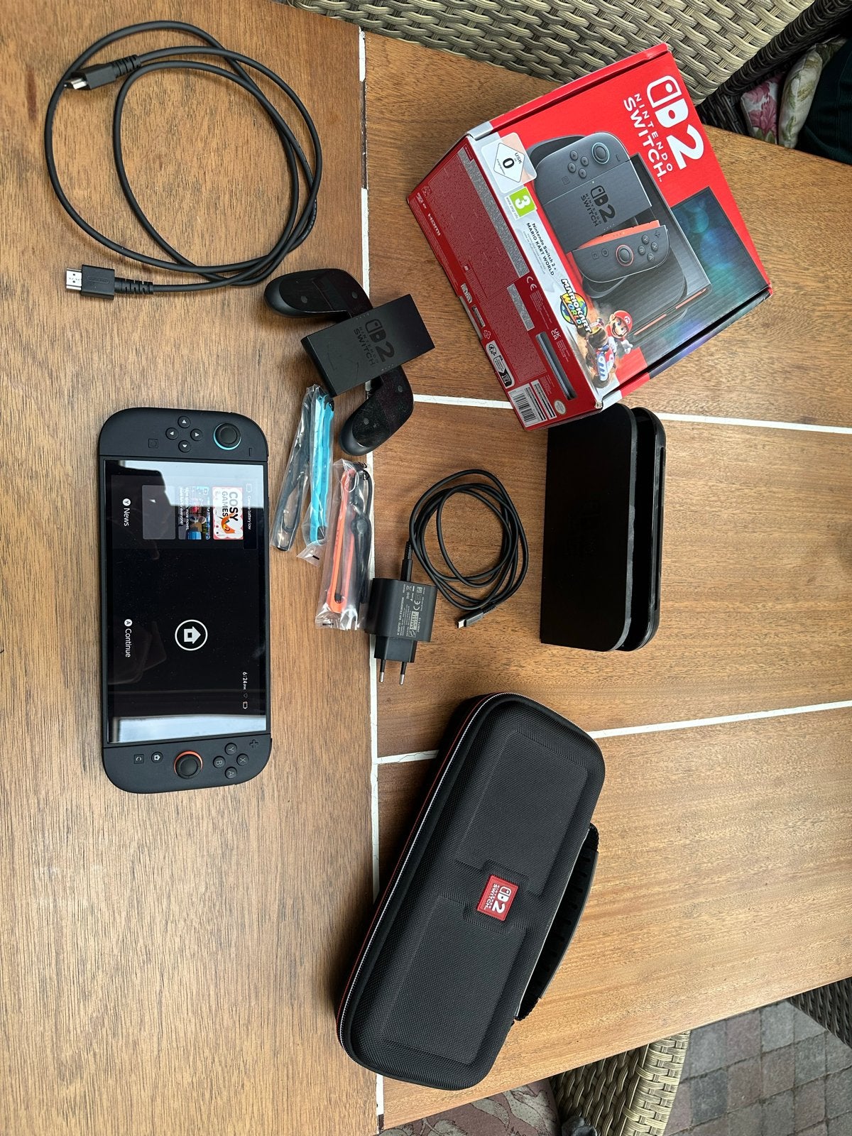 Switch 2 + accessoires, Ophalen of Verzenden, Zo goed als nieuw, Zonder controller, Switch Original