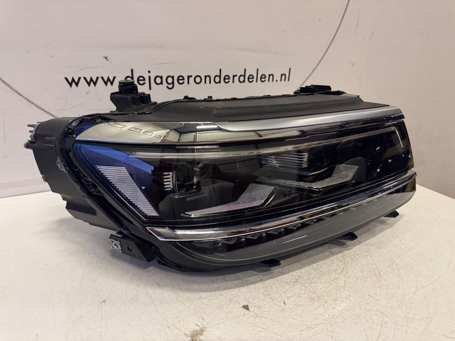 VW TIGUAN 5NA FULL LED KOPLAMP RECHTS 5NN941082 2016-, Gebruikt, Volkswagen, Volkswagen AG, Berliner Ring 2
38440  Wolfsburg, DE