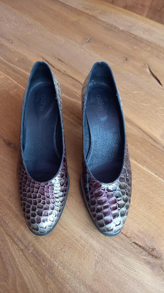 Slangenleren dames schoenen, Pumps, Overige kleuren, Ophalen of Verzenden, Zo goed als nieuw