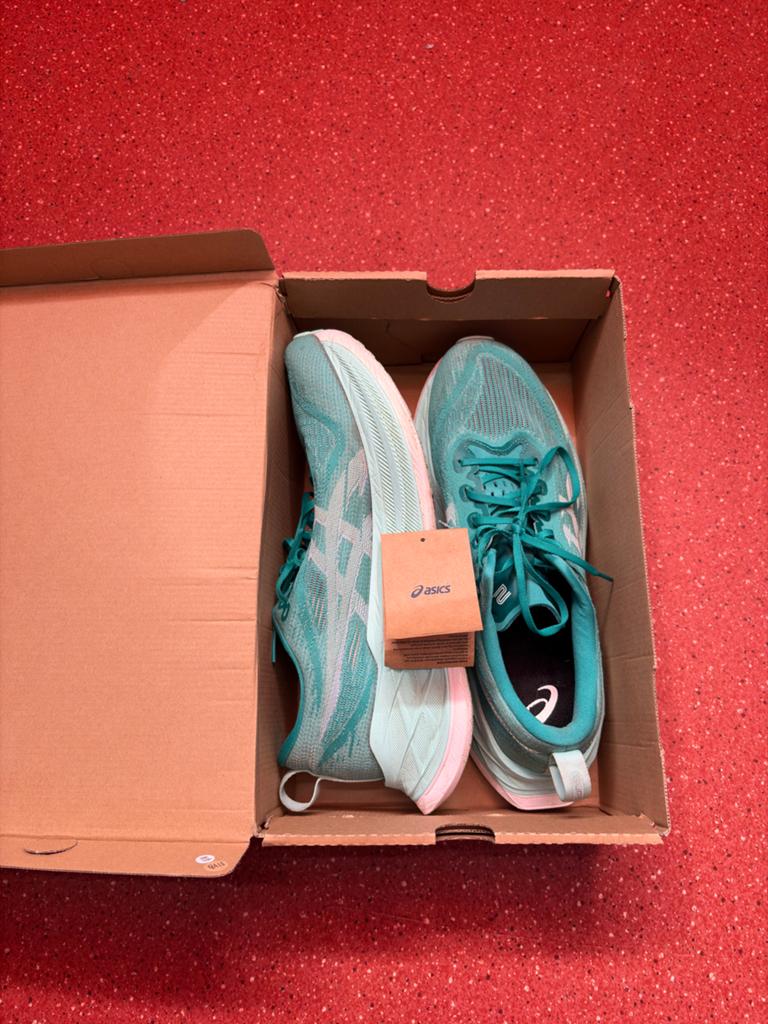 ASICS Superblast 2 Hardloopschoenen, Sport en Fitness, Loopsport en Atletiek, Hardloopschoenen, Ophalen of Verzenden, Zo goed als nieuw