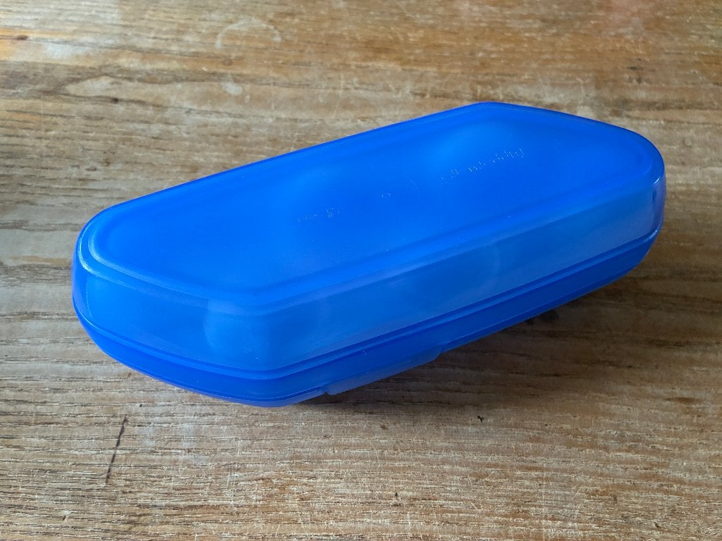 Tupperware Kolumbus eierdoos blauw - voor 6 eieren - zgan, Ophalen of Verzenden, Zo goed als nieuw, Blauw, Bewaardoos