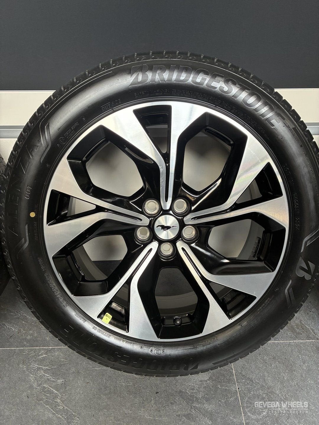 19” originele Ford Mustang Mach-e velgen + banden 5x108 LJ8C, 19 inch, Gebruikt, -, -