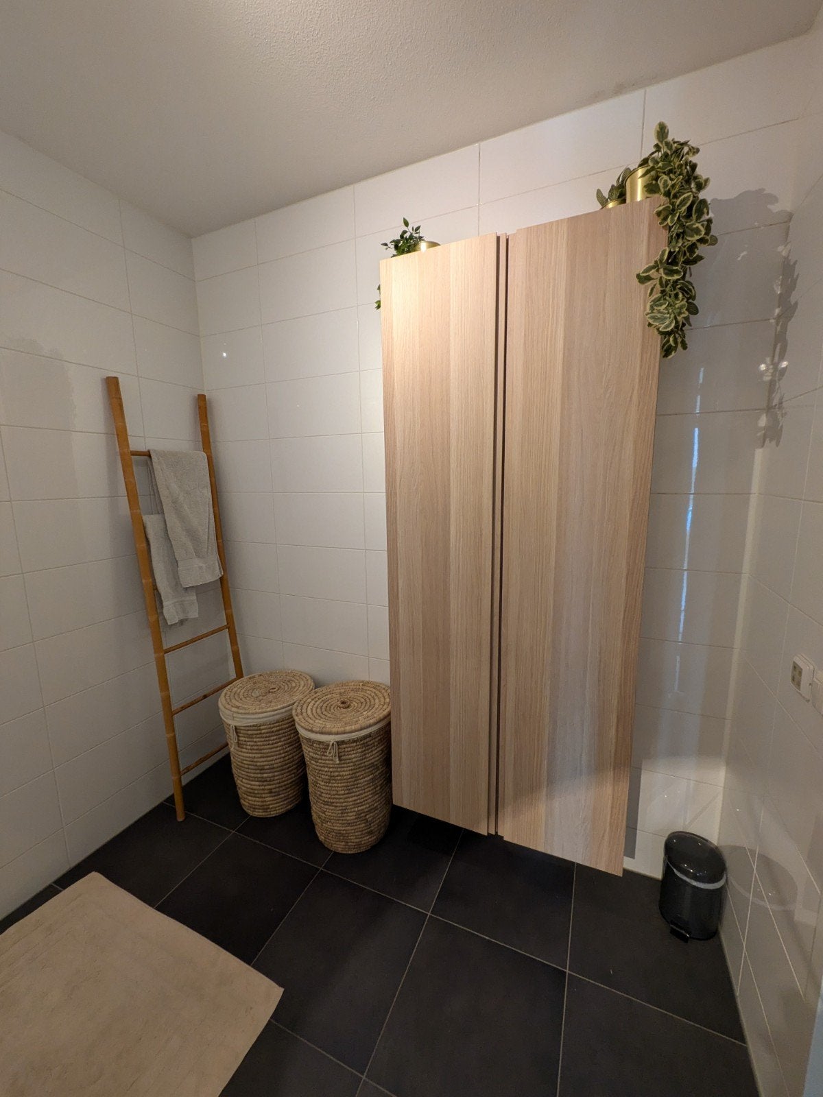 2 Ikea ÄNGSJÖN badkamerkast eiken 40x35x195, Ophalen, (Half)hoge kast, Minder dan 50 cm, Gebruikt
