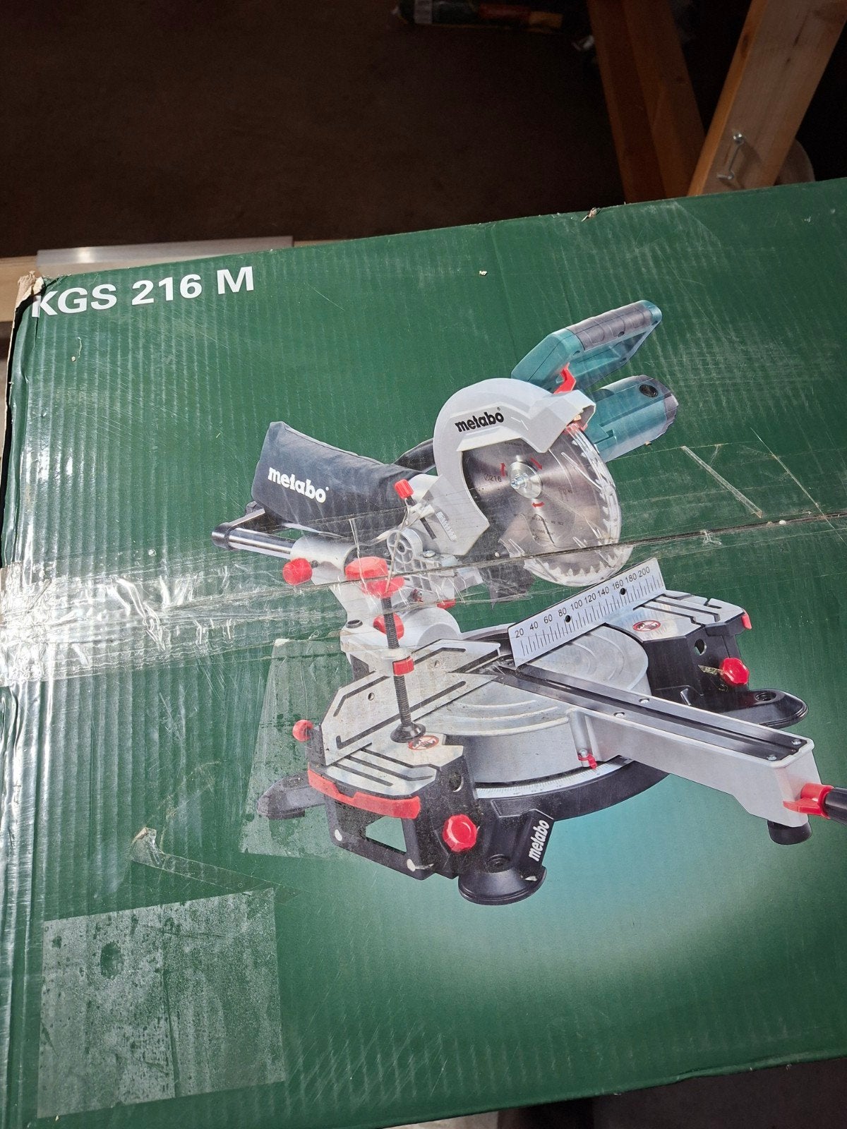 Metabo KGS 216 M Afkortzaag - Nieuw in doos, Ophalen, Nieuw, 600 tot 1200 watt, Afkortzaag