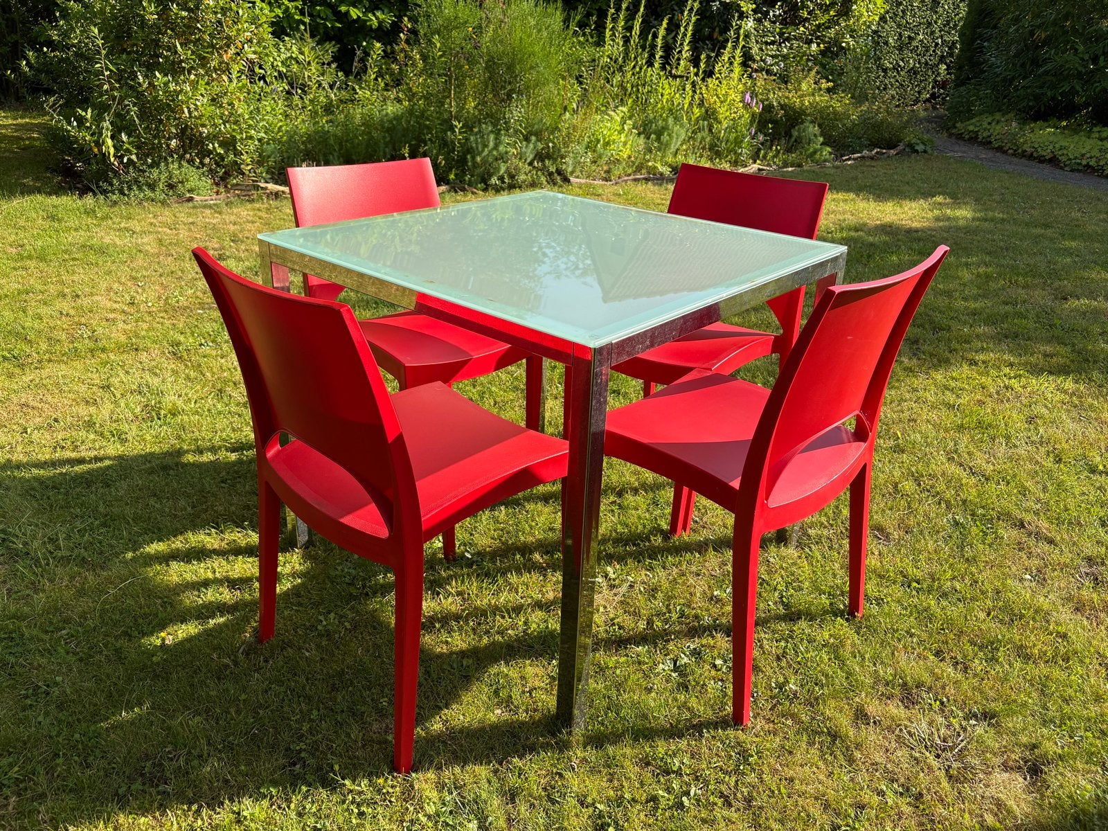 Vierkante tafel met glazen blad en metalen onderstel, Ophalen, Gebruikt, Vierkant