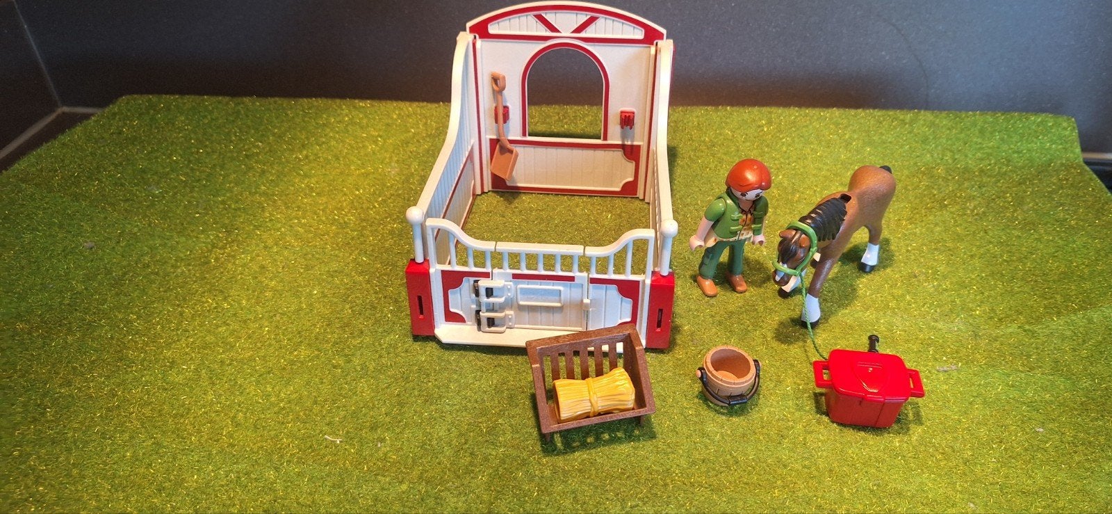 playmobil country 5108 shirepaard met stal, Ophalen, Zo goed als nieuw