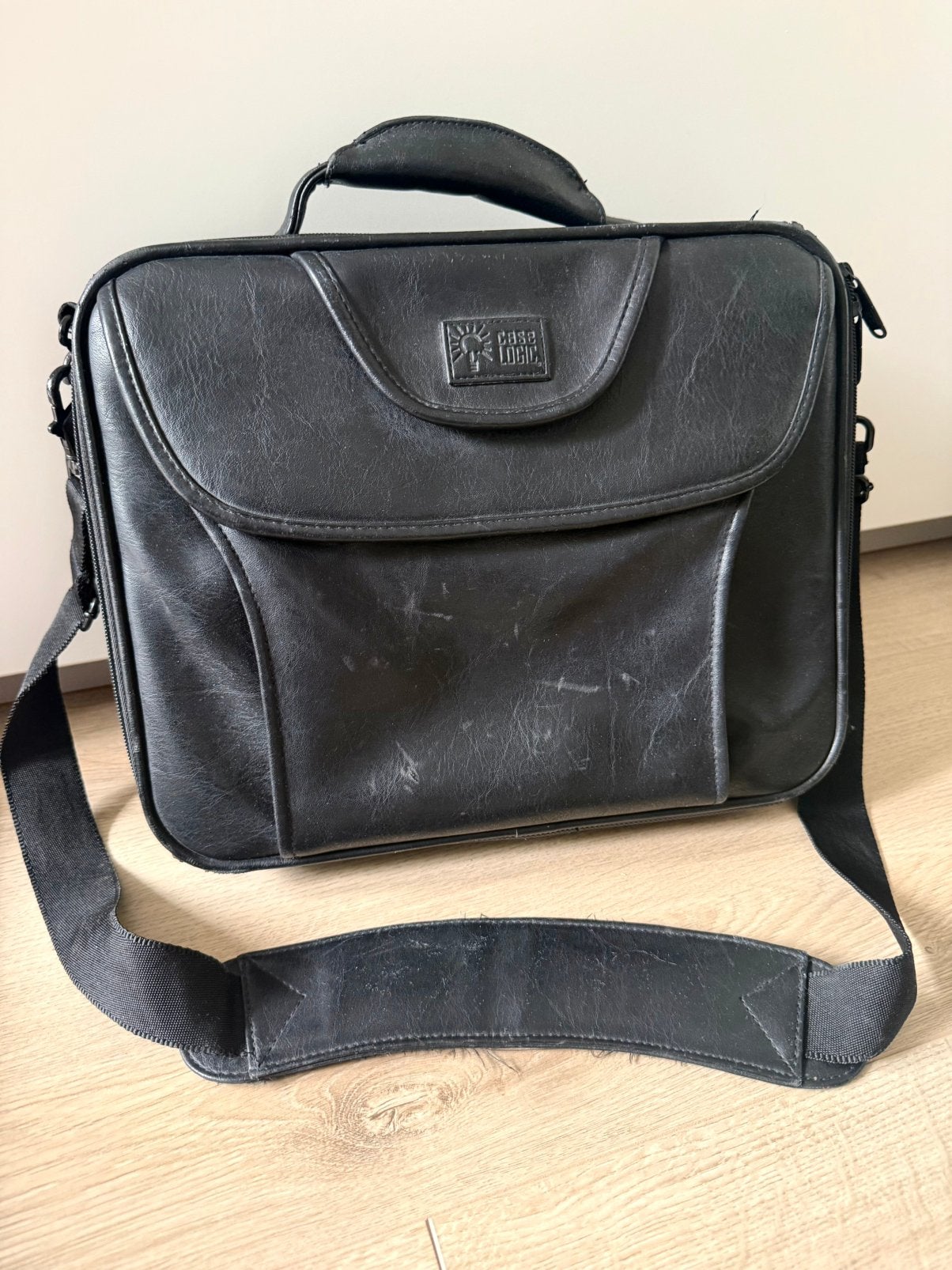 Zwarte laptop tas - Case Logic, Gebruikt, Verzenden, 13 inch, Zwart