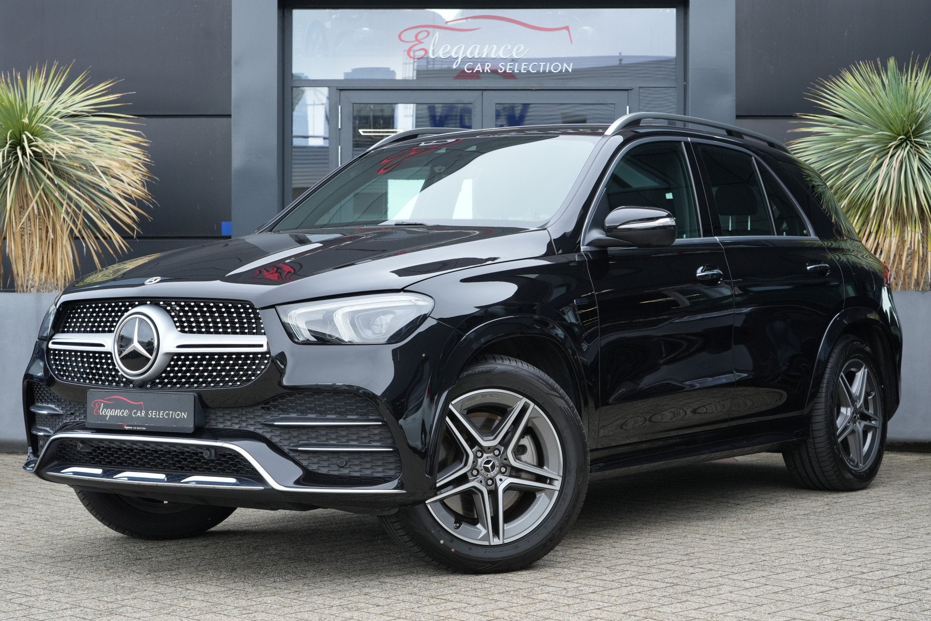 Mercedes-Benz GLE 350 e 4MATIC Premium 333pk Navigatie/360Ca, Auto's, Automaat, Gebruikt, Zwart, 4 cilinders