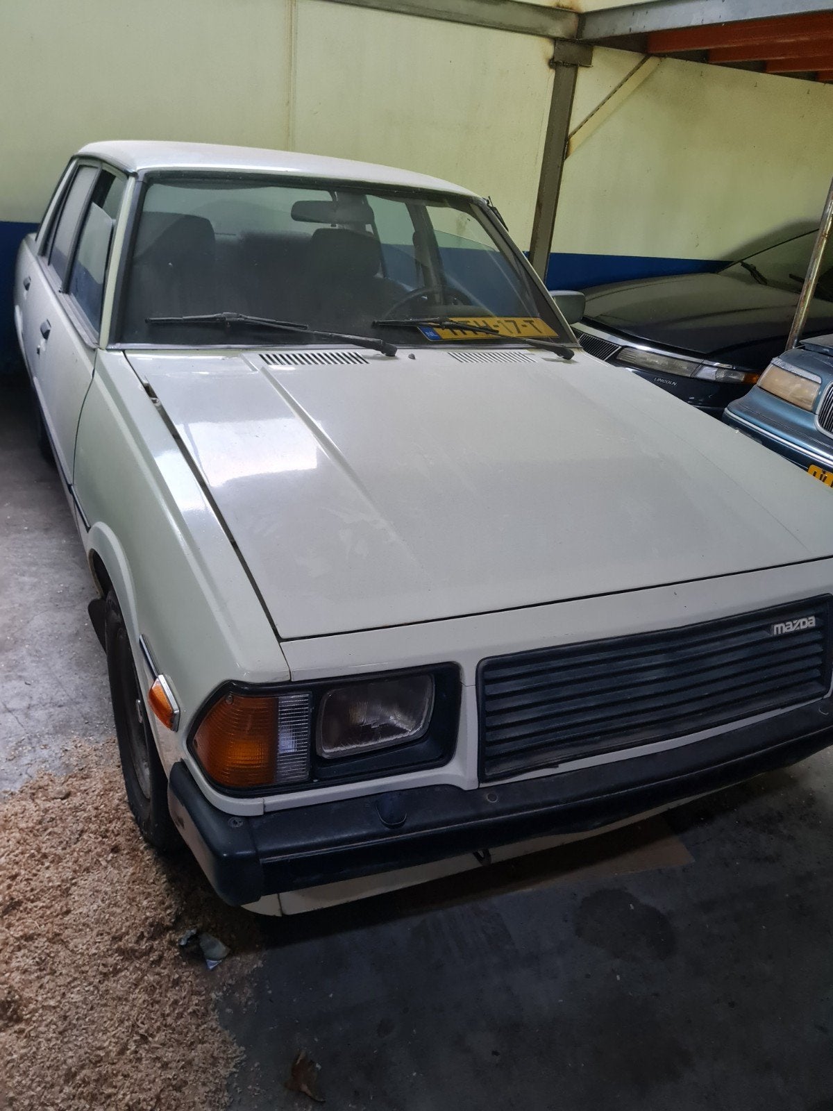 Mazda 626 cb automaat benzine, Achterwielaandrijving, 1900 cc, Particulier, Blauw