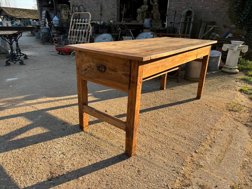 18e eeuwse eikenhouten tafel mooi geleefd prachtige patina