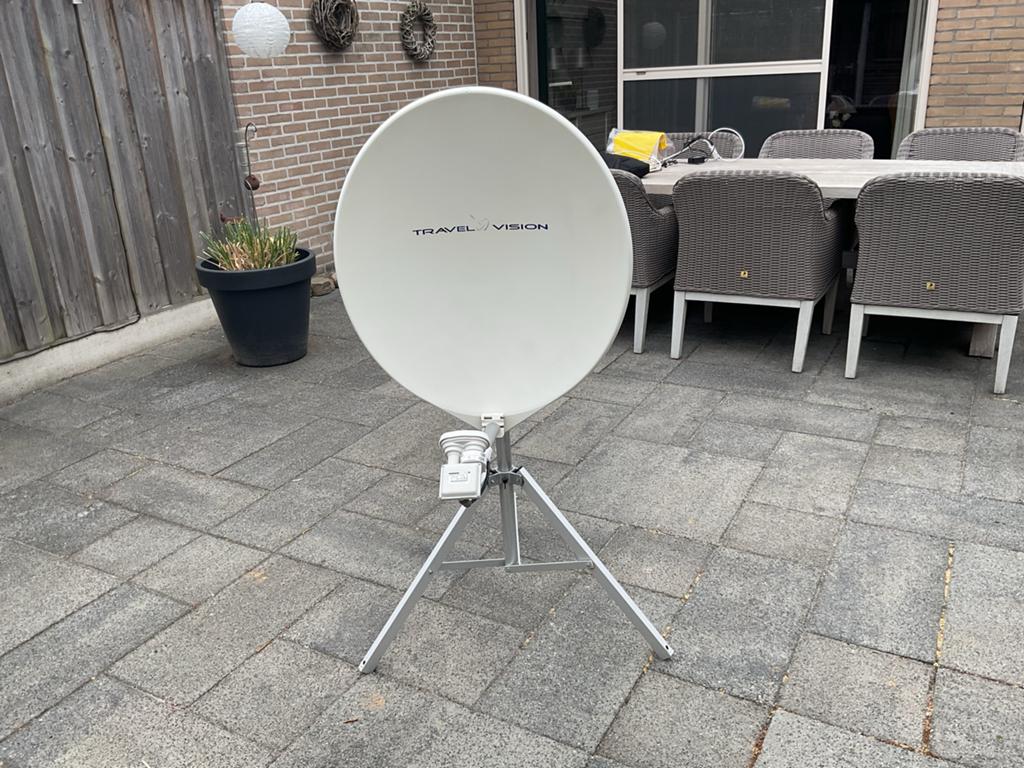 Volautomatische schotelantenne 65cm met Dubbele LNB, Audio, Tv en Foto, Schotelantennes, Ophalen of Verzenden, Gebruikt, (Schotel)antenne