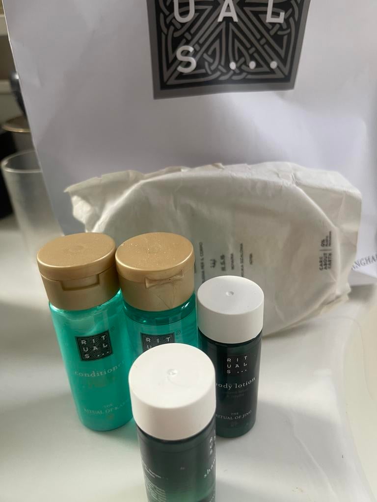 Zeven lichaamsproducten rituals, Ophalen of Verzenden, Nieuw, Bodylotion, Crème of Olie