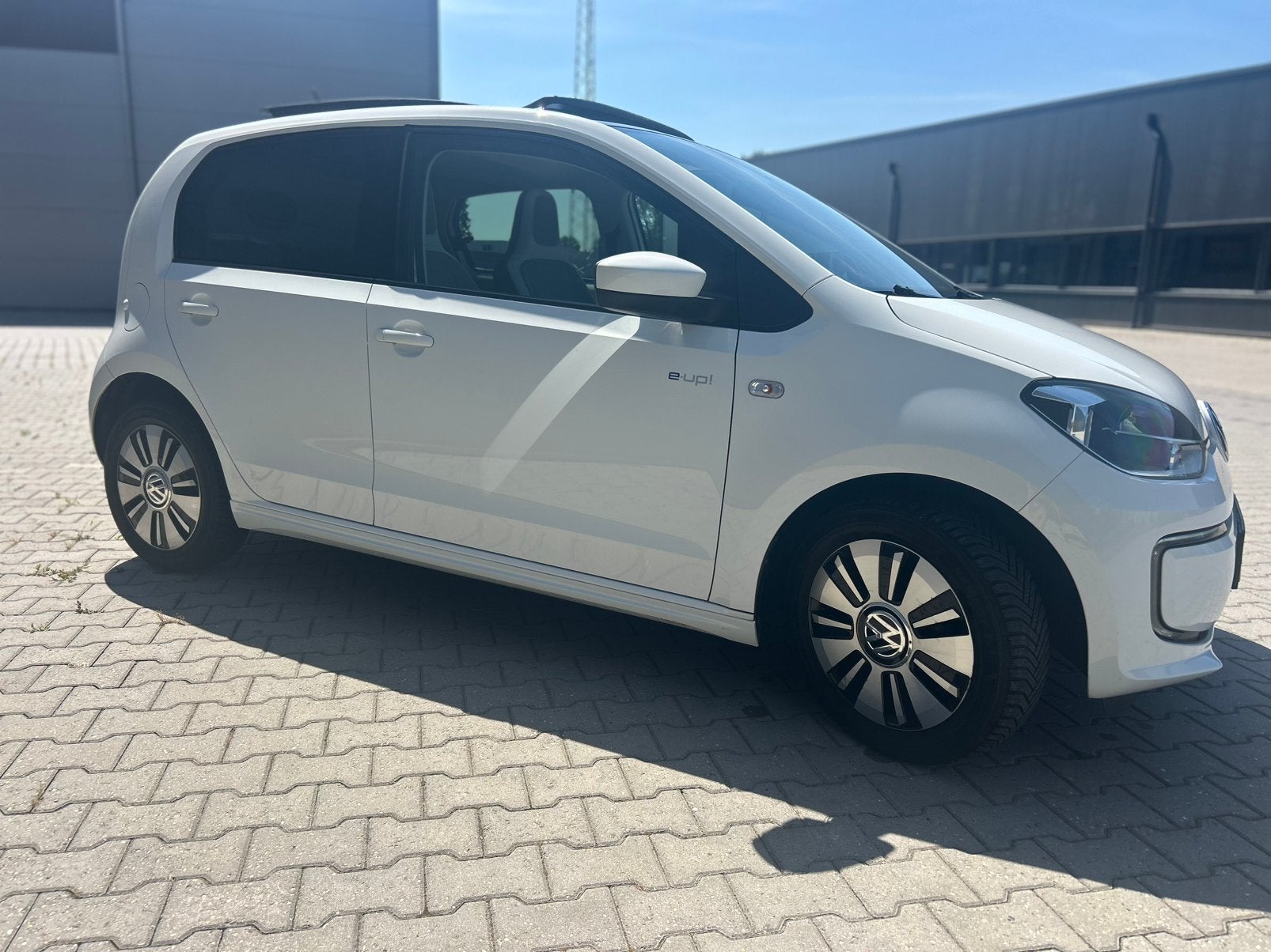 Volkswagen up! Elektromotor Panoramadak-Clima-Stoelverwarm.!, 1114 kg, Up!, Wit, Elektrisch